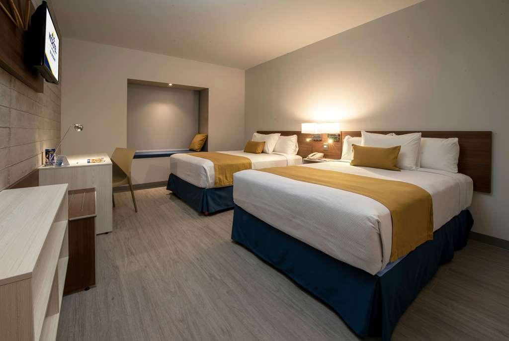 Microtel Inn & Suites By Wyndham Irapuato Zimmer foto